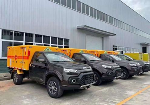 新平爆破器材运输车-保障安全与效率的关键